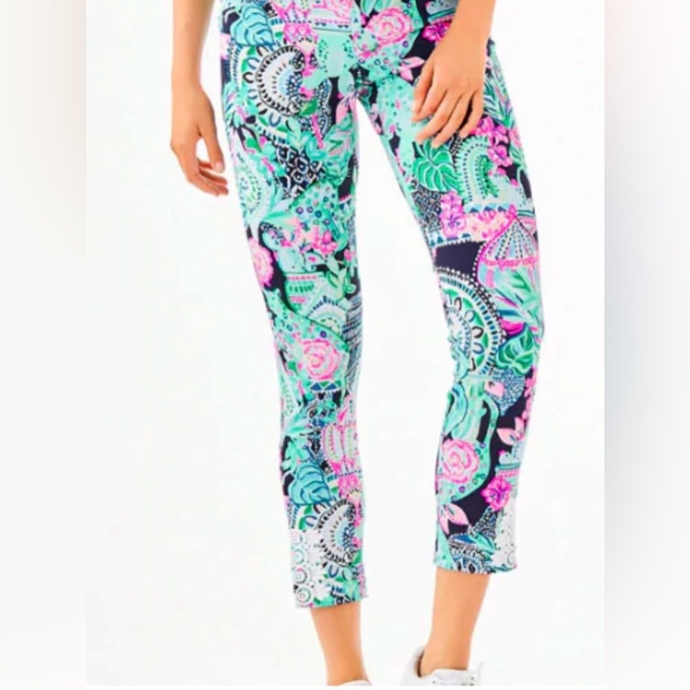 Lilly Pulitzer EUC Corso Multicolor Lace
Straight Leg Pull On Pants Size 6
